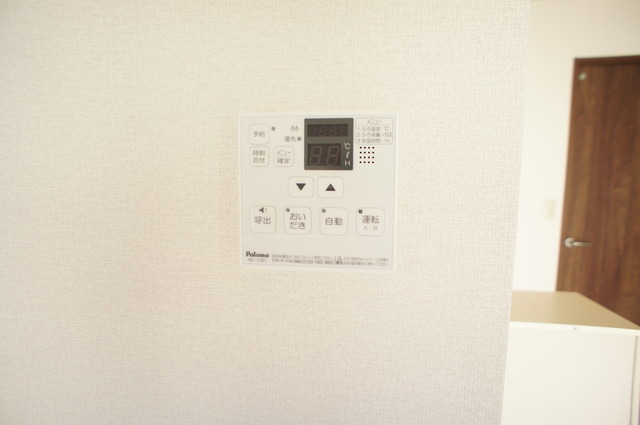その他設備　追焚用のリモコンです♪