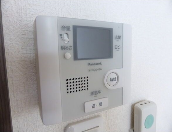 セキュリティ　防犯面に配慮したＴＶモニターホン付きです！