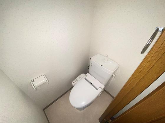 トイレ　※別部屋の写真です