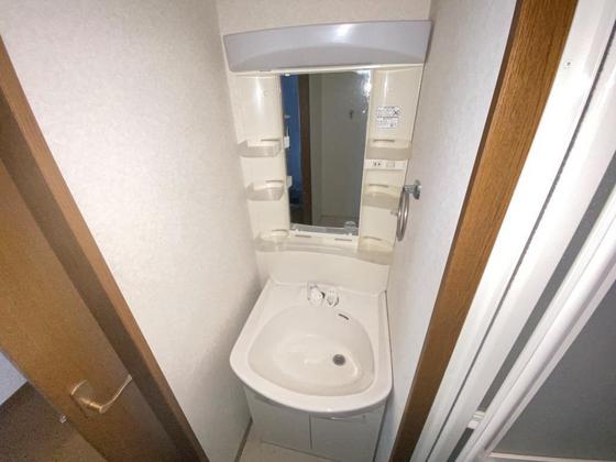 洗面設備　※別部屋の写真です