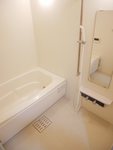 バス・シャワールーム　※同物件の参考画像です。