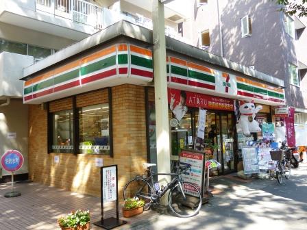 コンビニ　セブンイレブン 上北沢5丁目店（コンビニ）まで492m