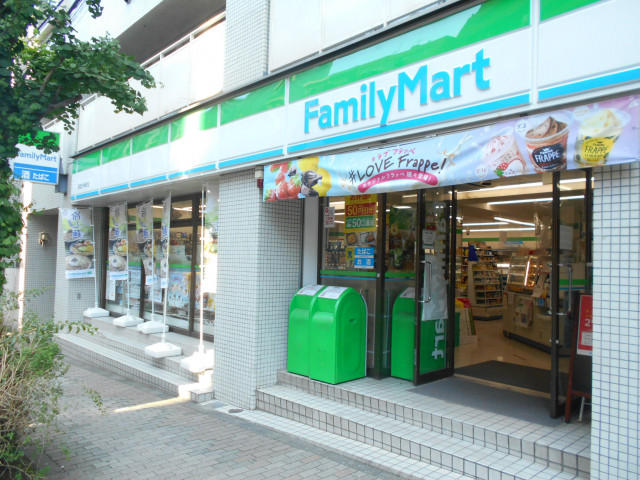 コンビニ　ファミリーマート　新宿天神町店（コンビニ）まで90m