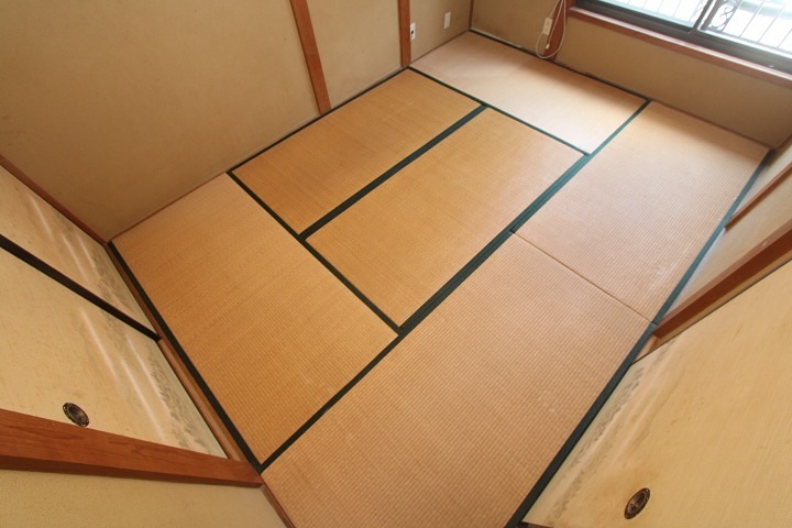 枚方市高野道1丁目11-4 貸家の内装写真