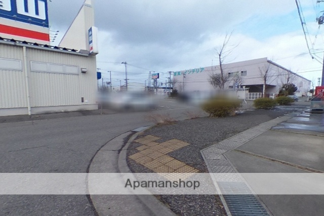 その他　側面道路（その他）まで0m