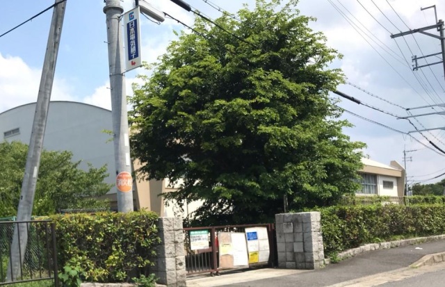 中学校　大津市立粟津中学校（中学校）まで2555m