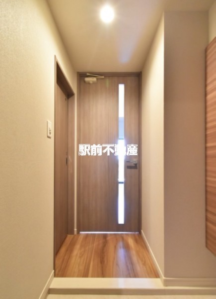玄関　※同マンション別部屋
