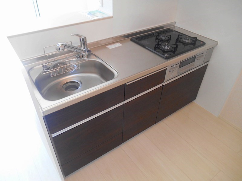 キッチン　同物件別部屋参考写真です