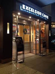 飲食店　エクセルシオール カフェ 東京オペラシティ店（飲食店）まで896m