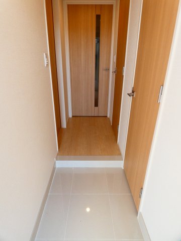玄関　玄関※別部屋参考写真