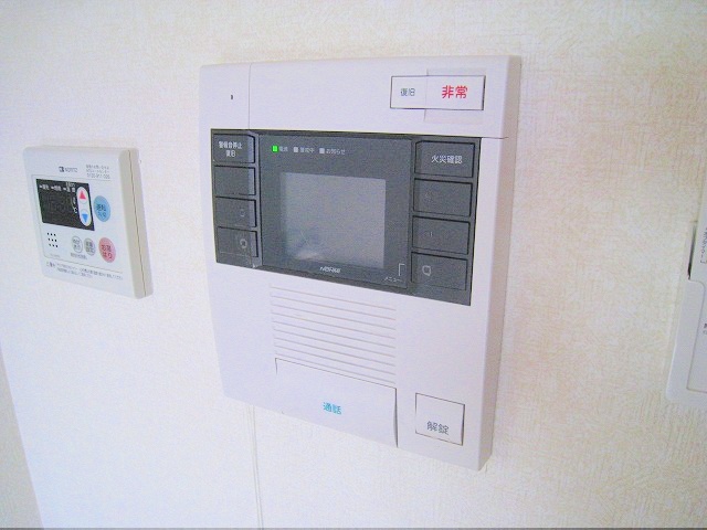 セキュリティ　モニター付インターホン