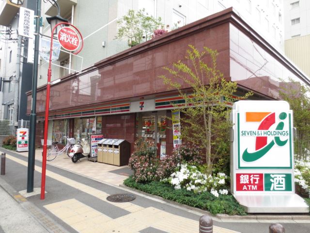 コンビニ　セブンイレブン（コンビニ）まで220m