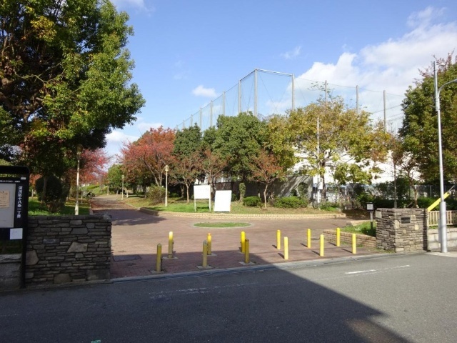 公園　新駅８号公園（公園）まで923m