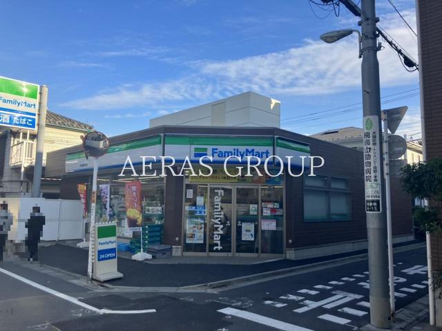 コンビニ　ファミリーマート 西巣鴨駅東店（コンビニ）まで101m