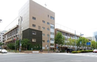 小学校　中央区立月島第一小学校（小学校）まで435m