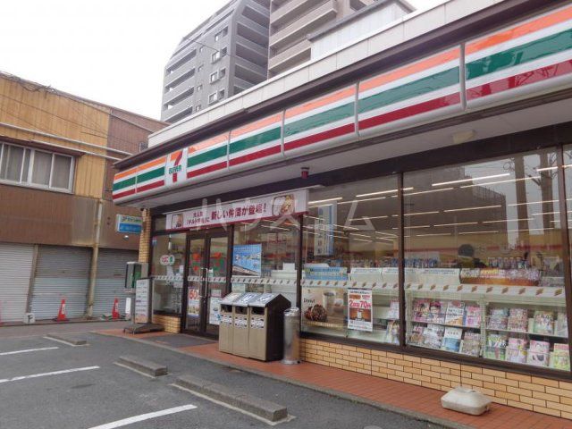コンビニ　セブン‐イレブン 福岡箱崎１丁目店（コンビニ）まで337m
