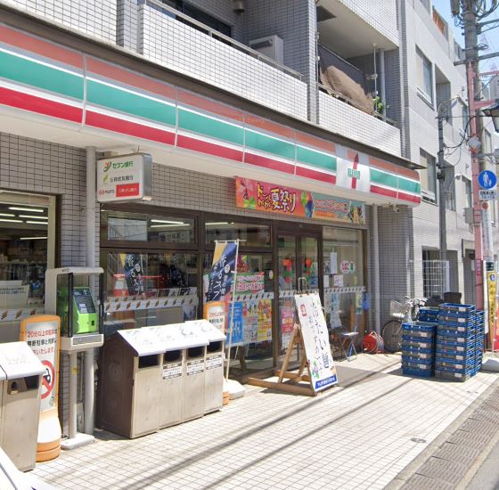コンビニ　セブンイレブン 中野桃園店（コンビニ）まで379m
