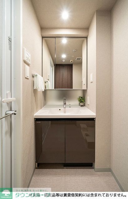 洗面設備　家具はイメージです