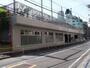 小学校　赤坂小学校（小学校）まで727m