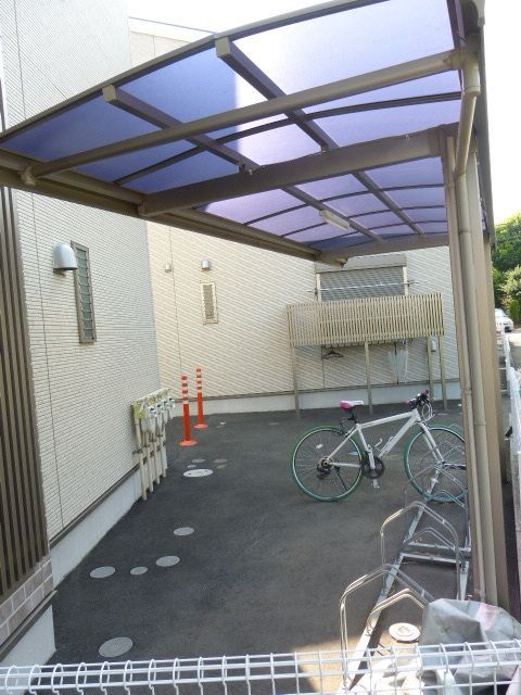 駐車場　駐輪場
