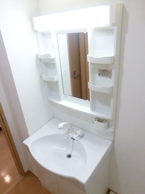 洗面設備　★うれしい独立洗面台です★