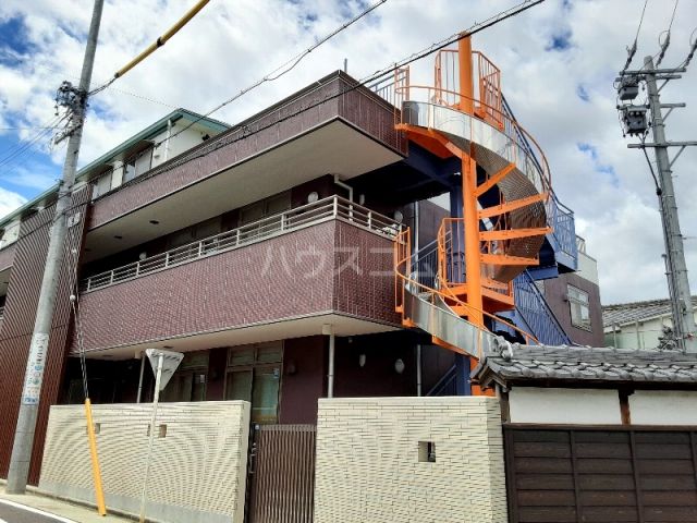 幼稚園・保育園　若松幼稚園（幼稚園・保育園）まで327m