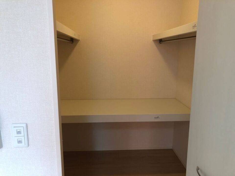 収納　ウォークインクローゼット