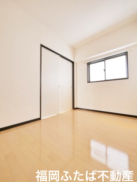 グランフォーレ地行の居間写真