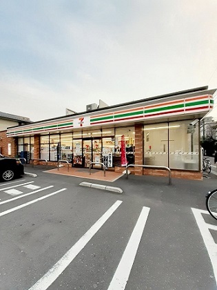 コンビニ　セブンイレブン東新町2丁目店（コンビニ）まで279m