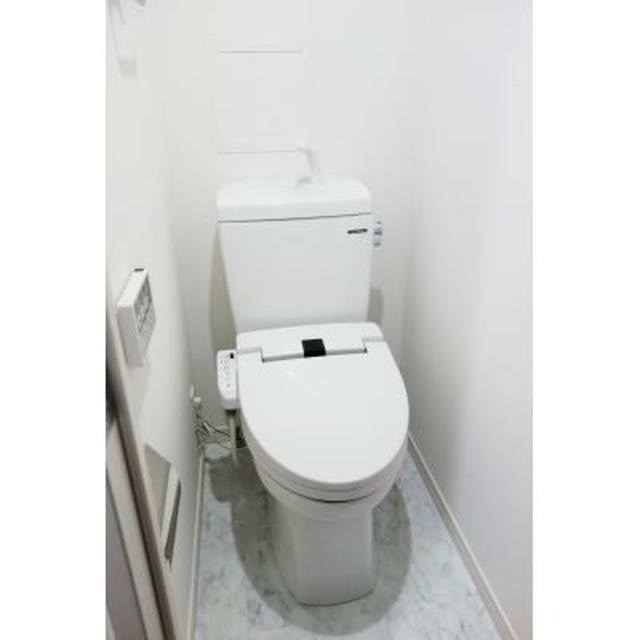 トイレ　※同仕様写真含む