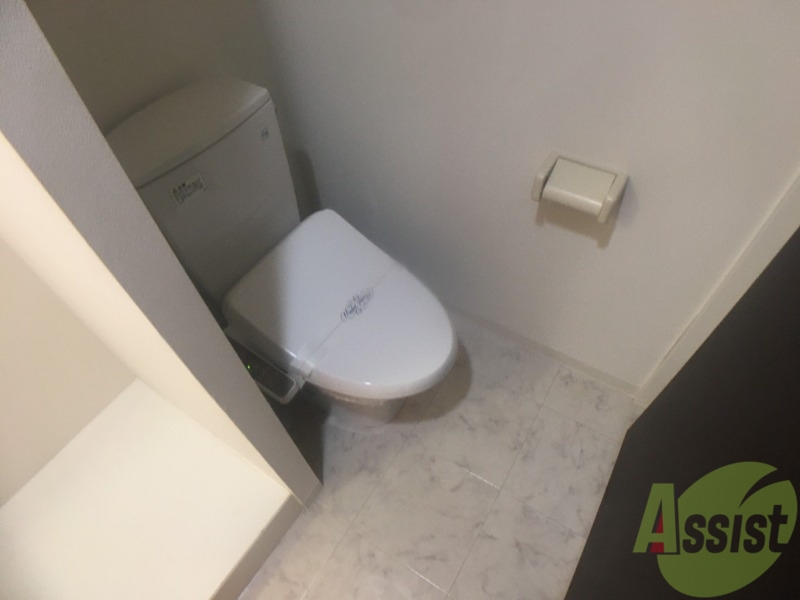 トイレ　トイレです。ウォシュレット付を探している方、おすすめです。