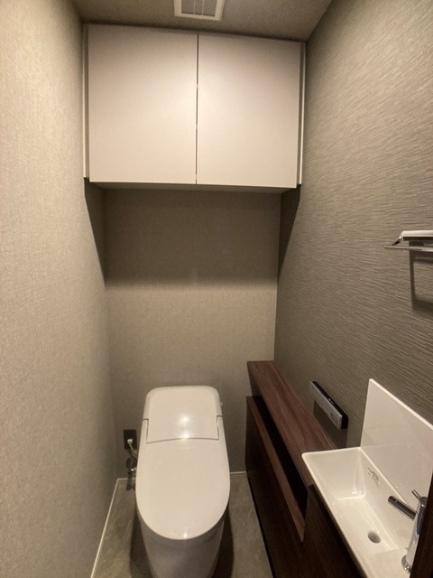 トイレ　※写真は同タイプ住戸です。