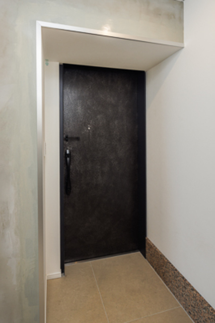 玄関　※写真は同タイプ住戸です。