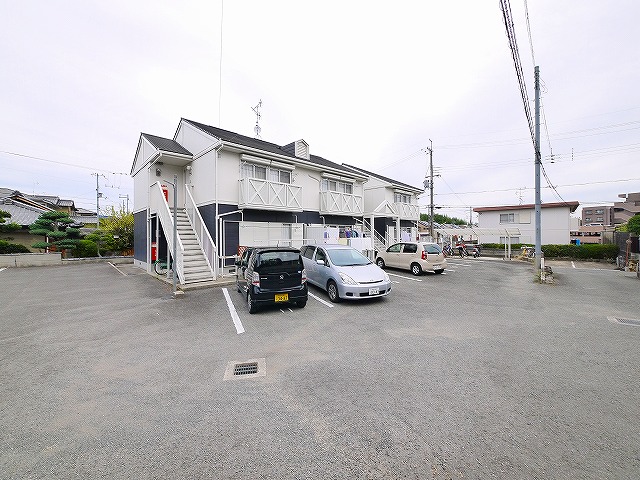 駐車場　駐車スペースもあります