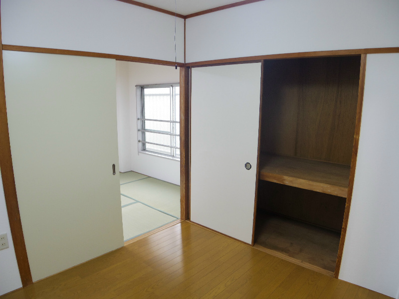 その他共有部分　落ち着きのある洋室