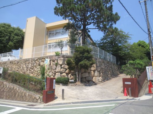 小学校　神戸市立御影北小学校（小学校）まで1455m