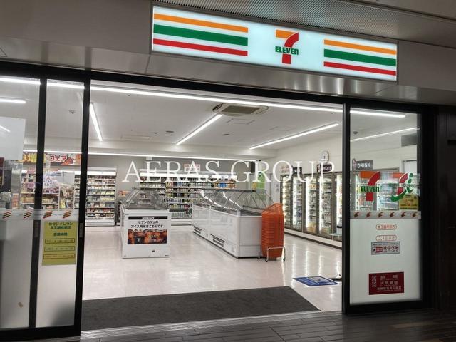 コンビニ　セブン-イレブン 京王調布駅店（コンビニ）まで263m