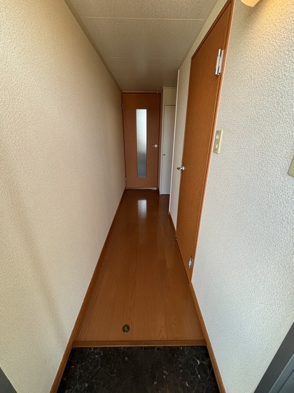 玄関　※別部屋の写真です