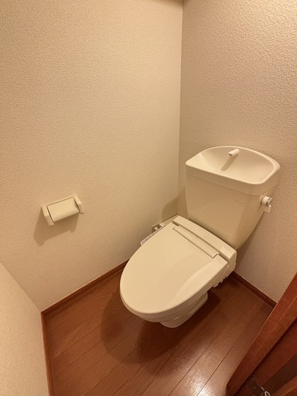 トイレ　※別部屋の写真です