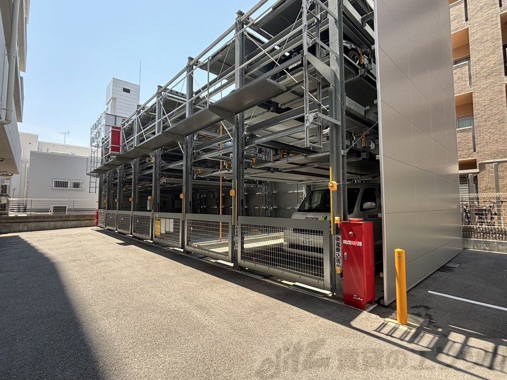 駐車場　駐車場