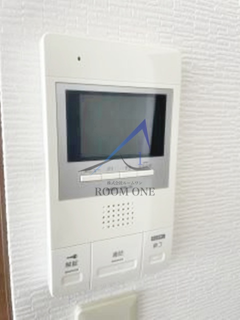 セキュリティ　モニター付きインターホンです。