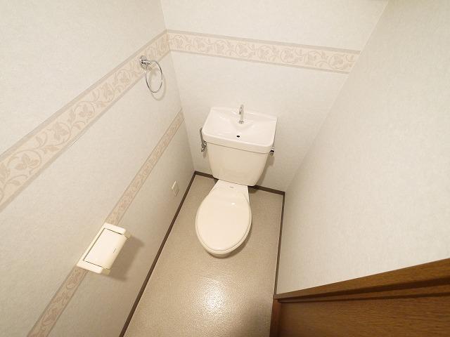 トイレ　落ち着いたトイレです
