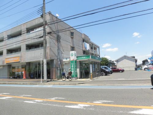 銀行　りそな銀行 泉北支店 深坂出張所（銀行）まで234m