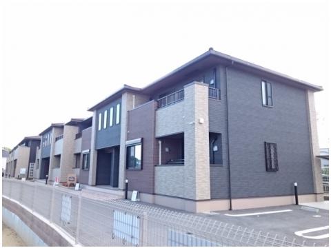 建物外観　敷地内に駐車場あります！