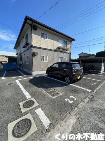 駐車場　ゆったり駐車場