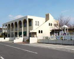幼稚園・保育園　観音寺中部こども園（幼稚園・保育園）まで460m