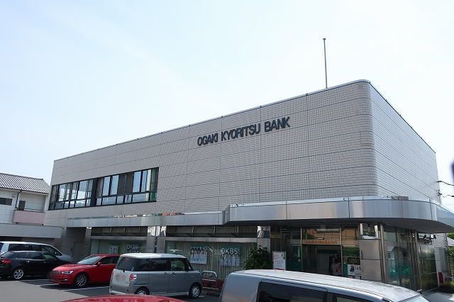 銀行　大垣共立銀行（銀行）まで300m