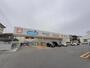 ドラックストア　ウエルシア新潟寺尾店（ドラッグストア）まで300m