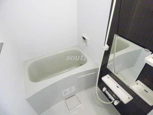 バス・シャワールーム　追い焚き機能付きのお風呂♪