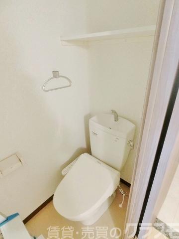 トイレ　ウォシュレット完備